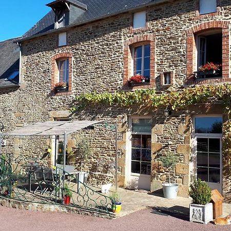 Les Sources Bed & Breakfast Poilley  Bagian luar foto