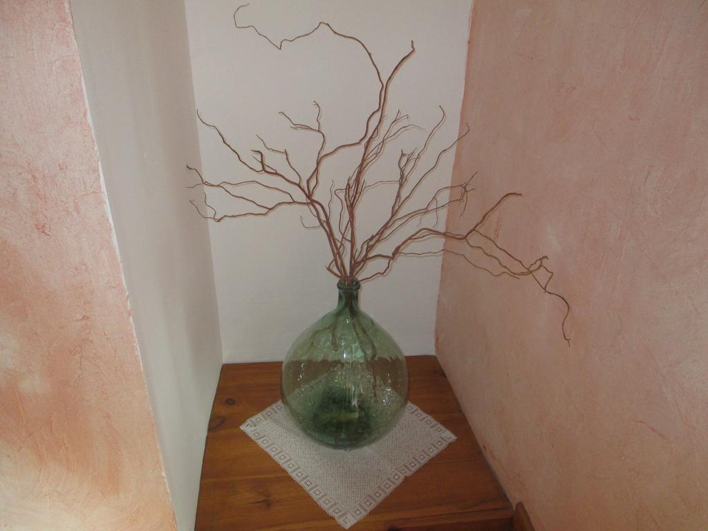 Les Sources Bed & Breakfast Poilley  Bagian luar foto