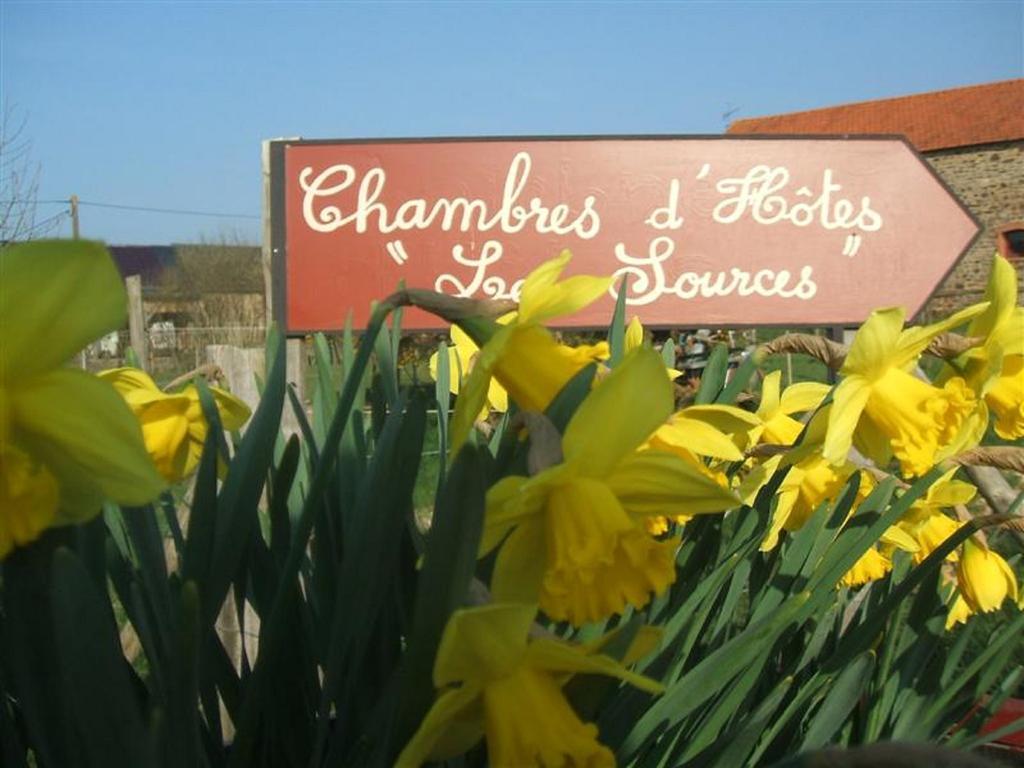 Les Sources Bed & Breakfast Poilley  Bagian luar foto